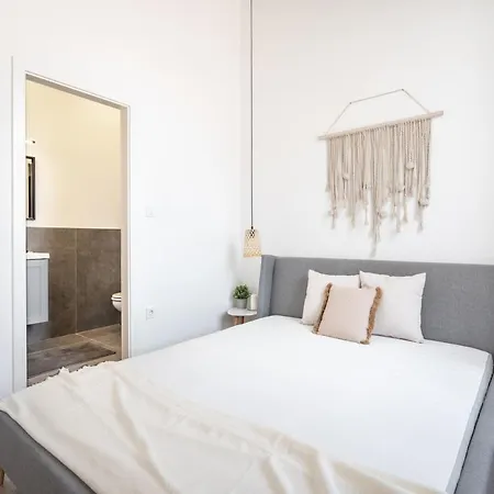 A62 - Akacfa Street Central Residence - Best Location By Bqa Budapest Kültér fotó