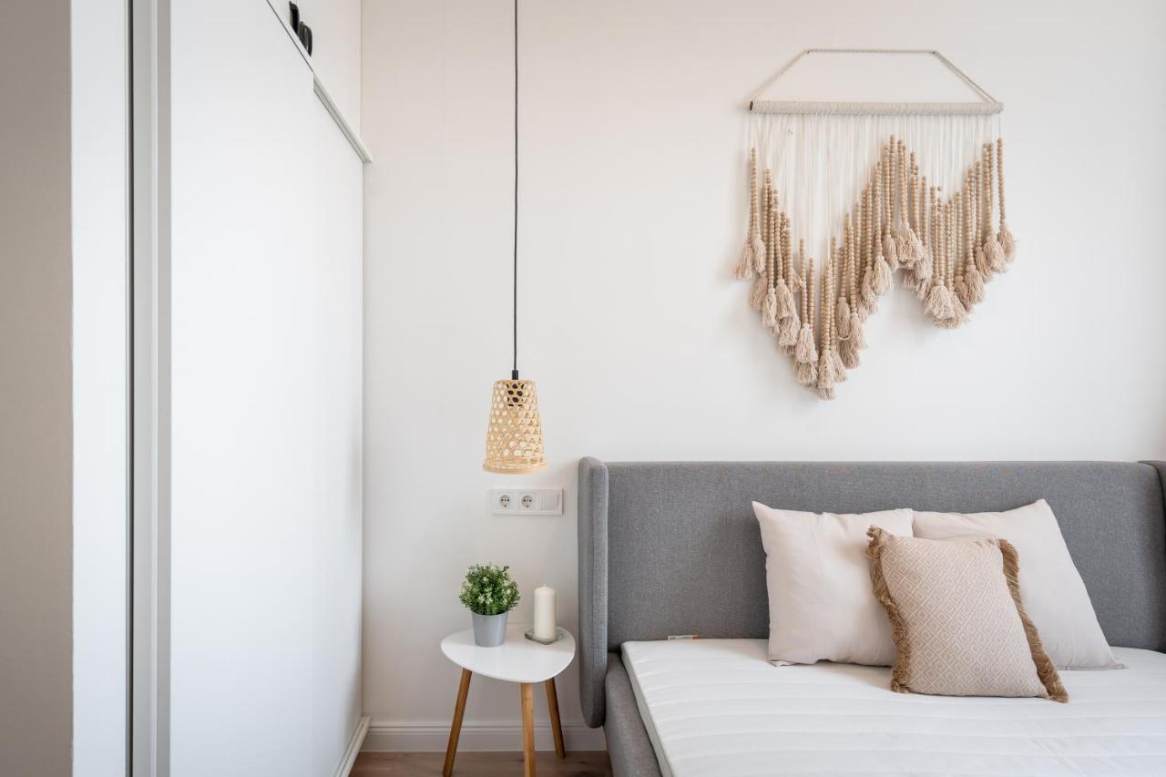 A62 - Akacfa Street - Location By Bqa * Budapest