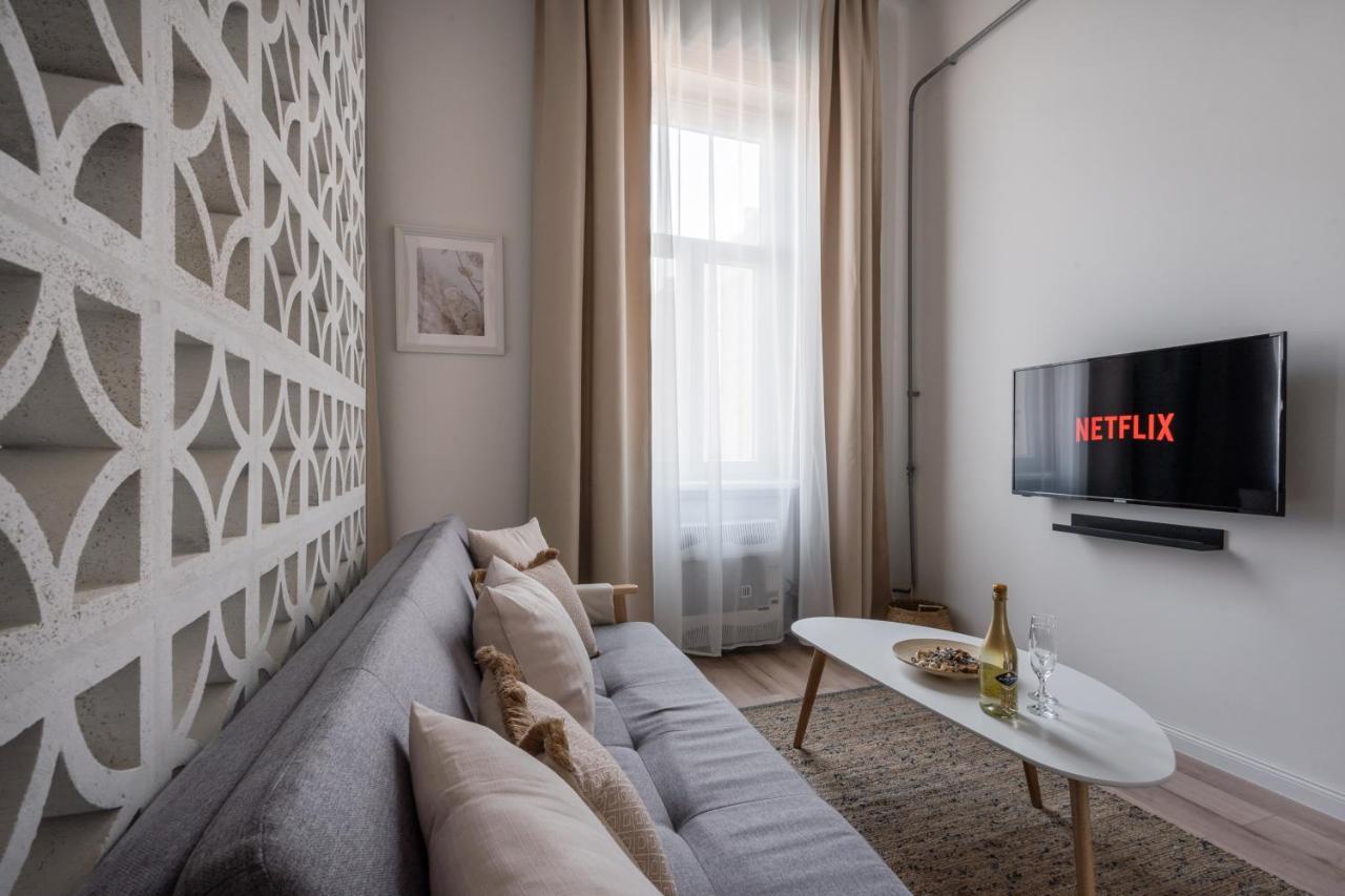 Apartmán A62 - Akacfa Street - Location By Bqa