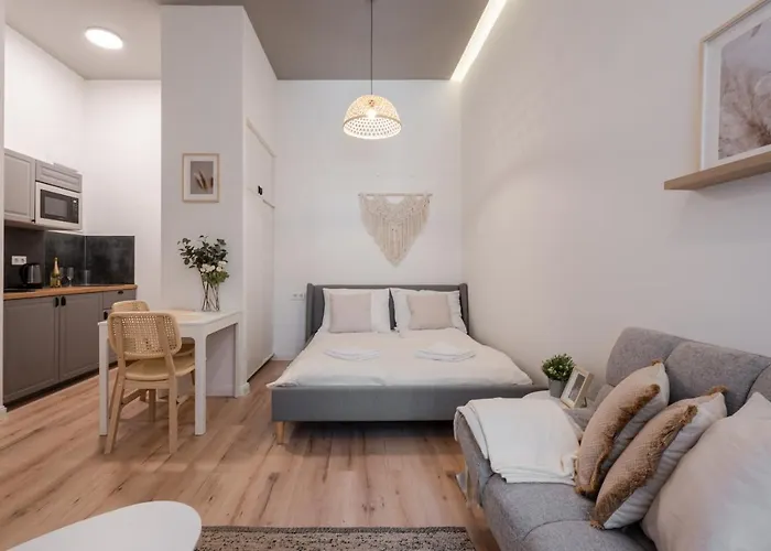 A62 - Akacfa Street Central Residence - Best Location By Bqa