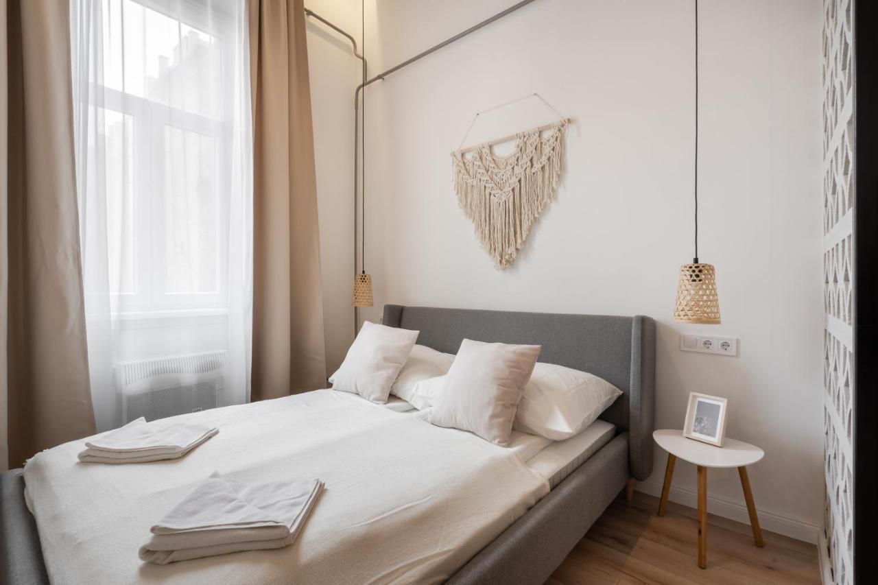 A62 - Akacfa Street - Location By Bqa Budapest