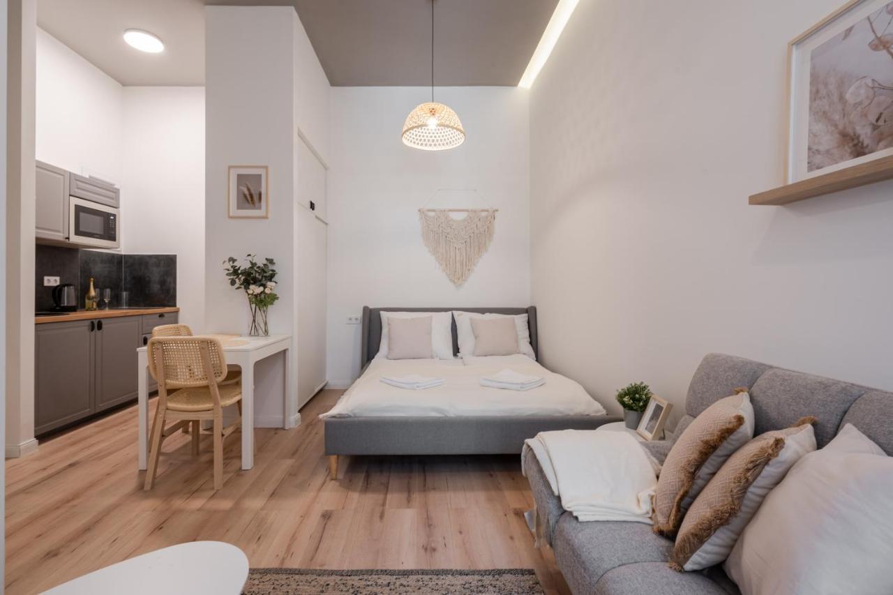 A62 - Akacfa Street - Location By Bqa Budapest